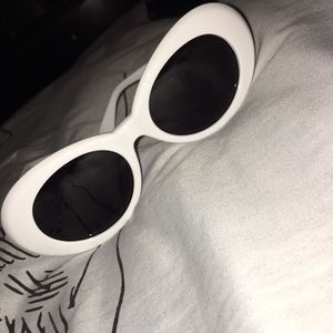 BRAND NEW CLOUT GLASSES